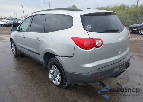 2012 Chevrolet Traverse Ls z USA, uszkodzony, nr VIN 1GNKRFED2CJ289823